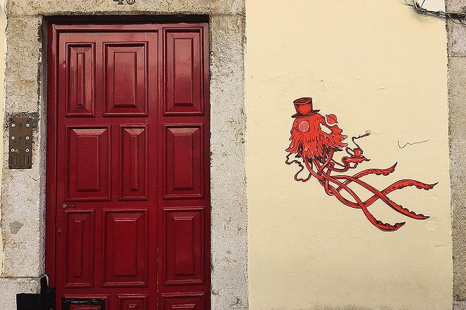 3-hour-guided-street-art-walking-tour-of-lisbon