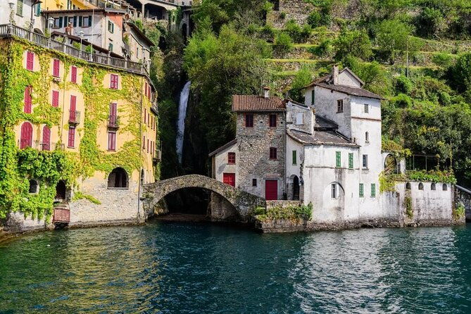 3-hours-private-boat-tour-in-subacco-lake-como