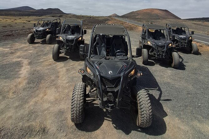 4-seater-mixed-3h-guided-buggy-volcano-tour-in-lanzarote