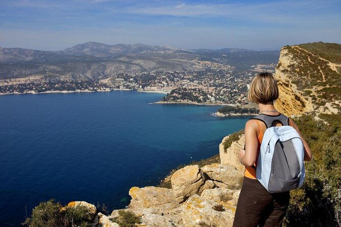 5-hour-private-sightseeing-tour-of-the-provence-from-marseille-in-luxury-car