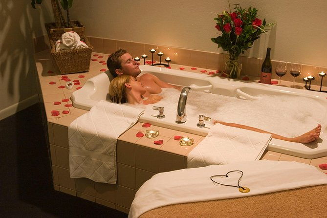 60-min-couples-massage-to-choose-and-30-min-floral-bath-at-thai-spa-massage