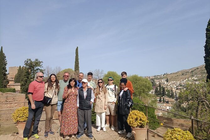 alhambra-soul-join-a-groupwith-a-specialist-guide-skiptheline