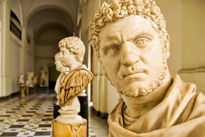 archaeological-museum-of-naples-with-archaeologist-private-tour
