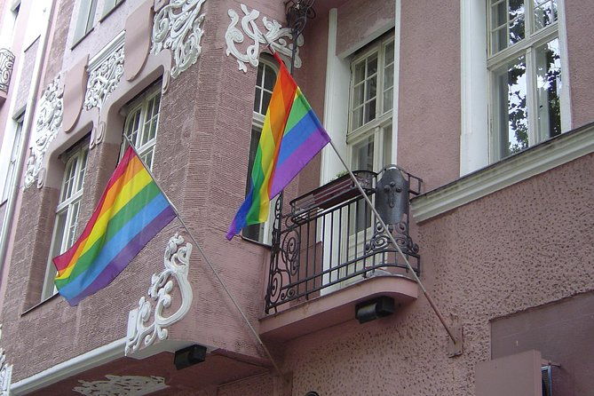 berlins-gay-lesbian-and-queer-scene-small-group-walking-tour