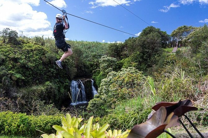 big-island-zipline-over-kolekole-falls