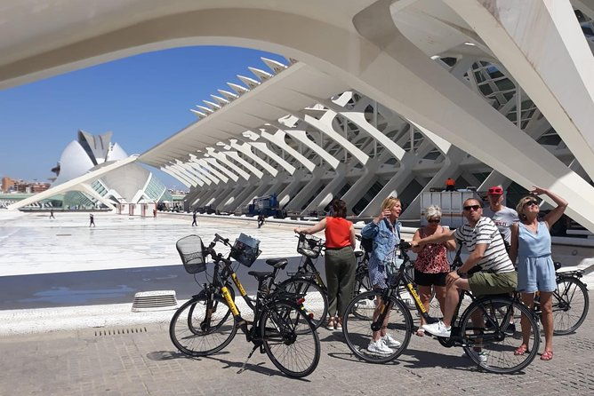 bike-tour-with-city-guide-from-old-to-new