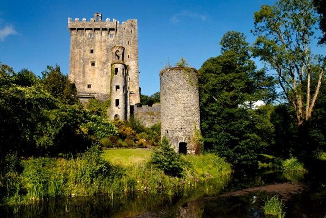 blarney-castle-and-the-rock-of-cashel-with-private-chauffeur-tour