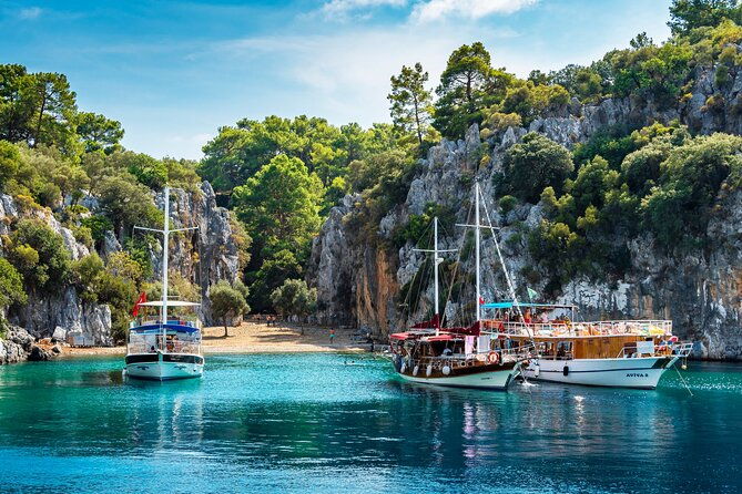 blue-lagoon-butterfly-valley-and-oludeniz-islands-boat-trip