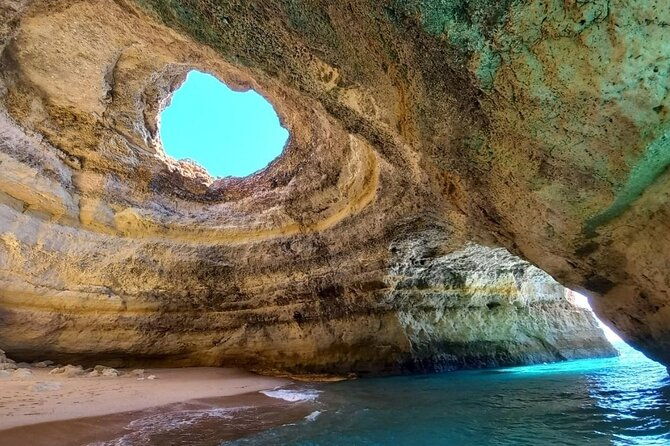 boat-tour-benagil-caves