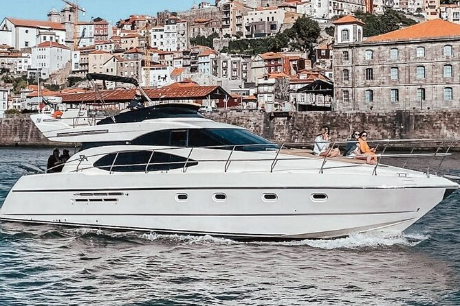 bridges-experience-2h-private-yacht-tour-in-the-city-of-porto