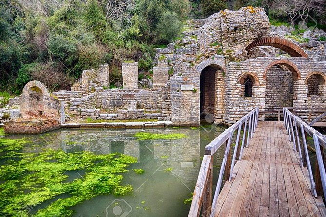 butrint-blue-eye-ksamil-and-lekuresi-castle-tour-from-saranda