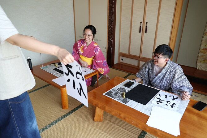 calligraph-name-in-japanese-and-dress-in-kimono