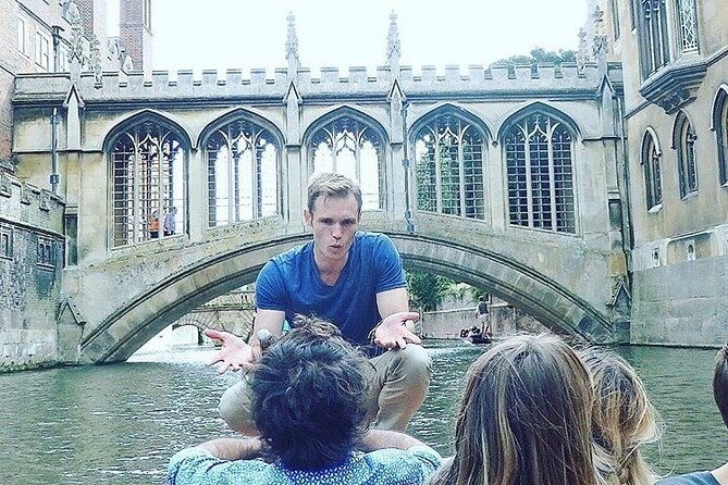 cambridge-alumni-led-walking-punting-tour-w-opt-kings-college
