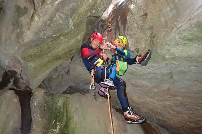 canyoning-family-fun-family-friendly-canyoningtour