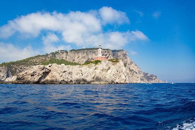 capri-boat-tour-from-sorrento-with-lunch-on-board-and-snorkeling