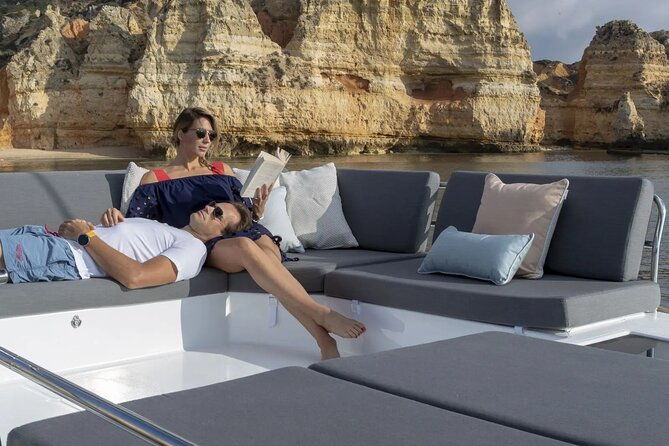 catamaran-cruise-in-the-frioul-archipelago-in-marseille