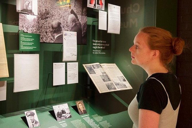 churchill-war-rooms-behind-the-glass-and-private-car-tour