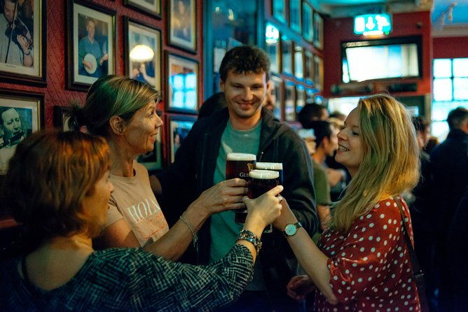 classic-irish-pubs-private-tour-of-dublin-live-music-beer-and-nightlife