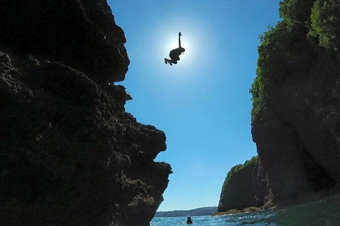 coasteering-geopark-adventure-in-torquay