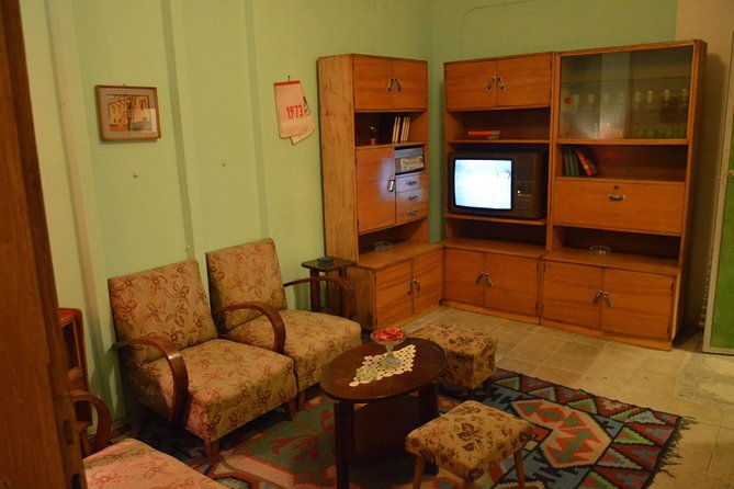communist-history-tour-tirana-street-food