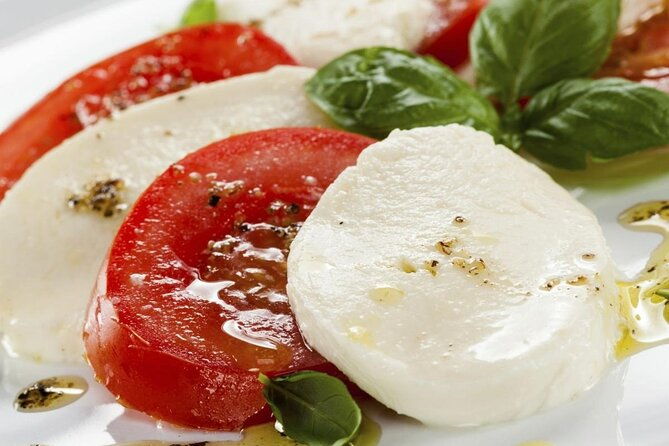 cooking-class-with-pasta-mozzarella-and-tiramisu-with-wine