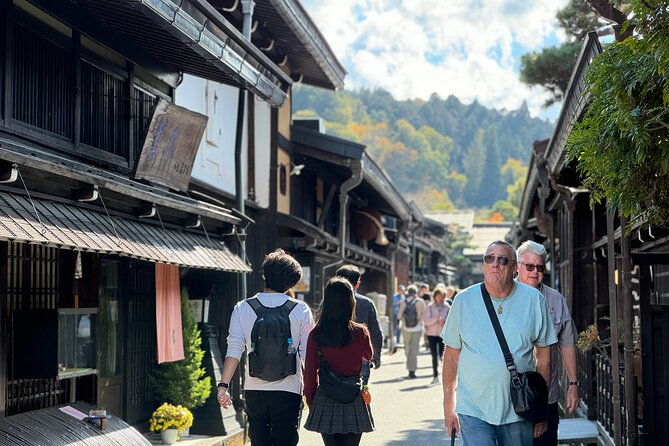 customizable-takayama-private-half-day-walking-tour
