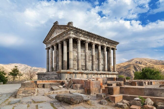 day-trip-khor-virap-garni-temple-geghard-azat-reservoir