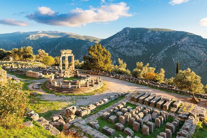 delphi-and-meteora-private-day-trip-from-athens-including-dinner