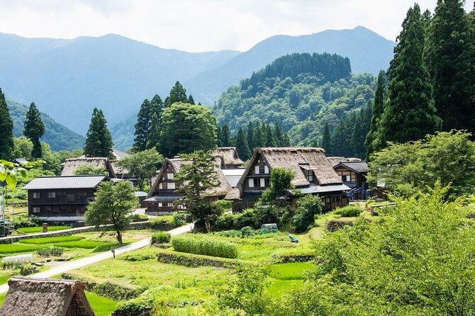 departing-from-takayama-regular-sightseeing-bus-world-heritage-sites-shirakawago-and-gokayama-ainokura