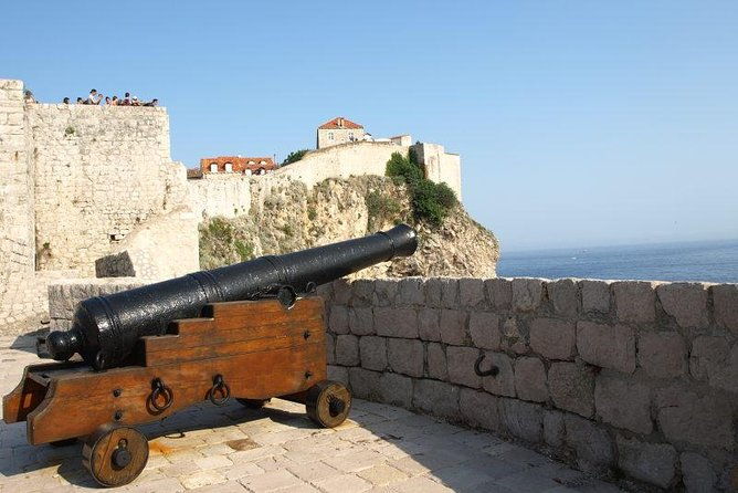 dubrovnik-city-walls-tour-for-early-birds-or-sunset-chasers