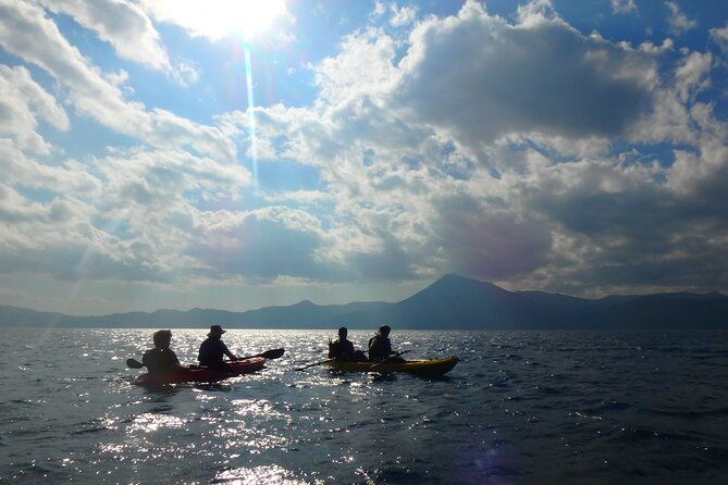 early-morning-premium-private-clear-bottom-kayak-tour