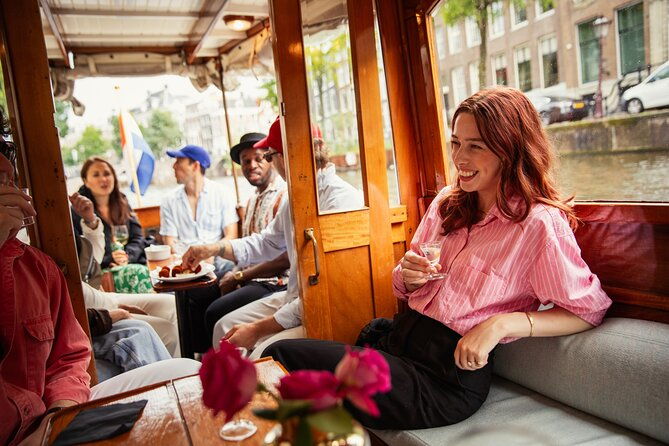 eating-amsterdam-food-tour-and-canal-cruise