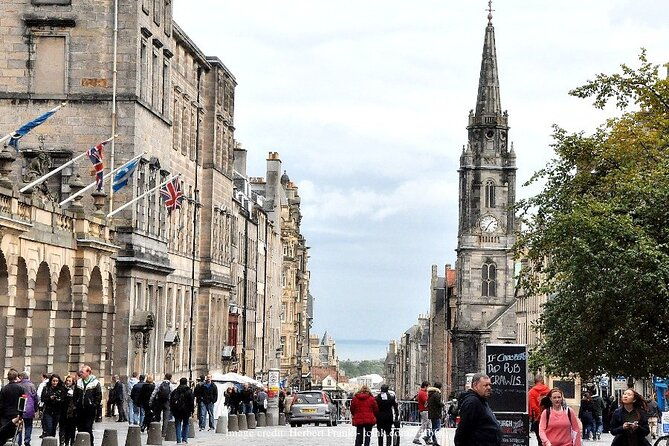 edinburgh-in-a-day-full-day-private-tour-with-edinburgh-castle