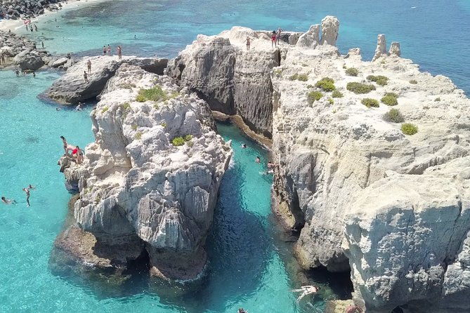 exclusive-boat-tour-for-up-to-9-people-beautiful-tropea