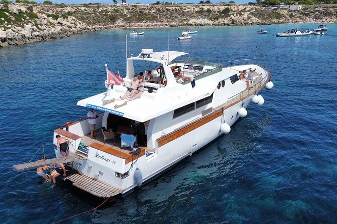 excursion-on-luxury-yacht-shalimar-iv