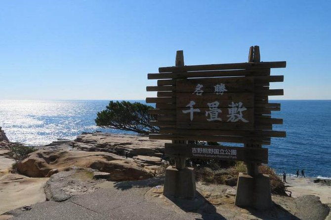experience-in-wakayama-koyasan-and-shirahama-day-tour