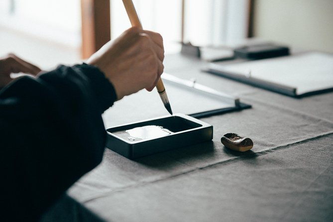 experience-japanese-calligraphy-tea-ceremony-at-a-traditional-house-in-nagoya