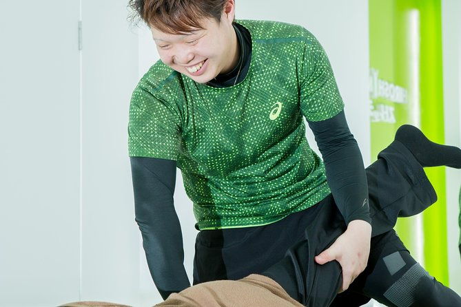 experience-shiatsu-stretch-in-japan