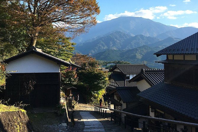 explore-kiso-valley-magome-tsumago-mountain-trail-walk