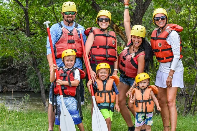family-float-free-lunch-photos-and-wetsuit