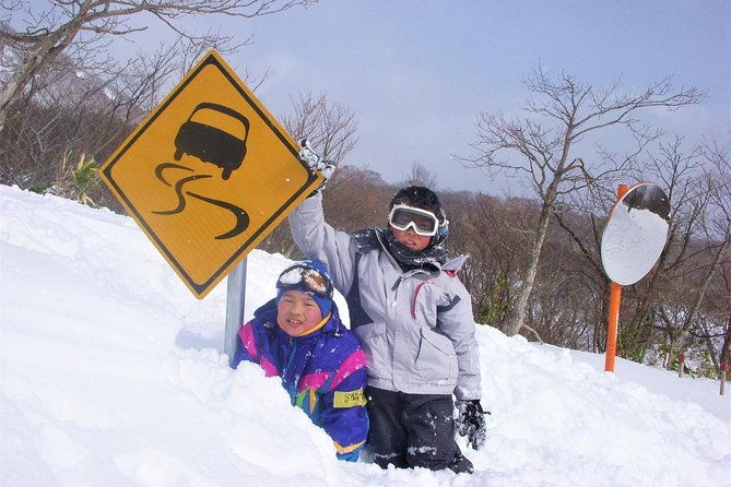 first-snow-play-snowshoe