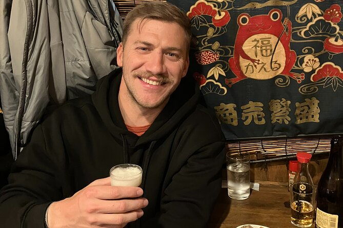 food-and-drinks-tour-local-izakaya-and-bar-hopping-in-namba