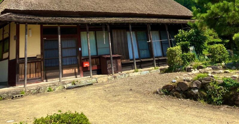 from-kobe-kyoto-thatched-roof-village-private-car-tour