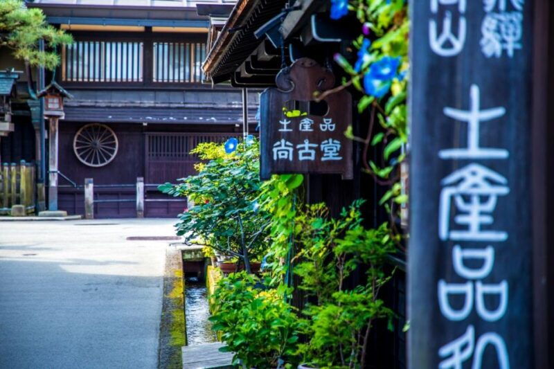 from-takayama-immerse-in-takayamas-rich-history-and-temple