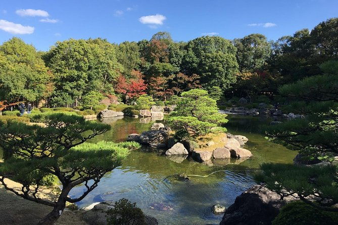 fukuoka-city-walking-with-public-transport-sightseeing-tour