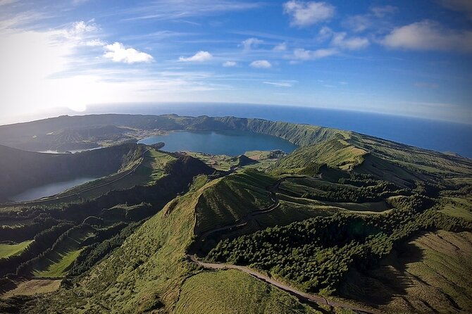 full-day-sete-cidades-4wd-tour-walking-typical-lunch-private
