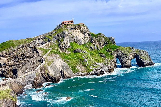 gaztelugatxe-mundaka-and-gernika-tour-from-bilbao