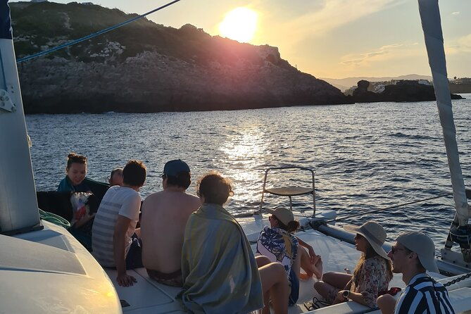 golden-horizons-private-sailboat-sunset-sail-in-ibiza