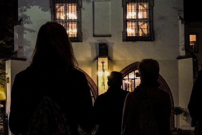 gruseltour-berlin-haunted-ghost-walk-90-minute-at-berlin-mitte-city-center