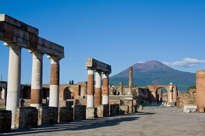 guided-day-tour-of-pompeii-and-herculaneum-with-light-lunch